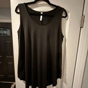 ~E.C.~ Soft Black Tank - Large